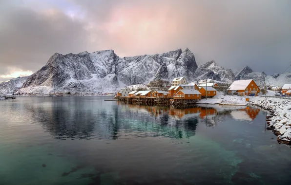 Картинка зима, горы, дома, Норвегия, поселок, фьорд, Лофотенские острова