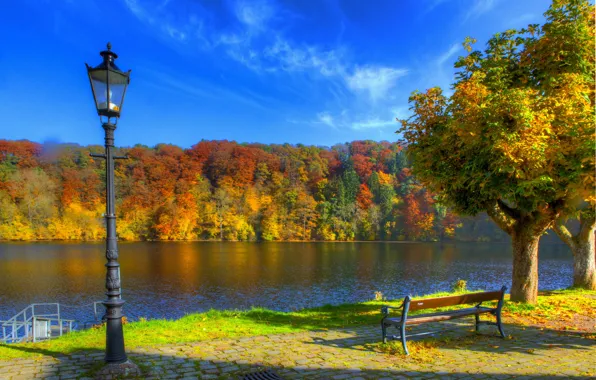 Картинка осень, небо, деревья, скамейка, природа, река, фото, HDR
