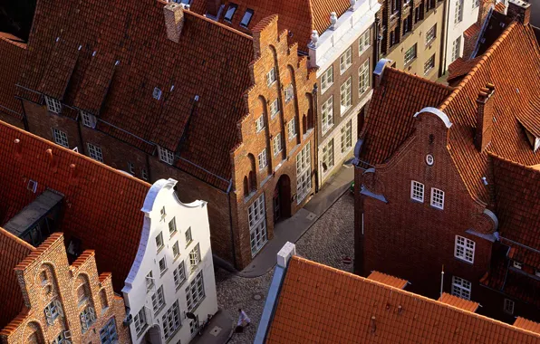 Картинка крыша, улица, дома, Германия, Любек, черепица, Шлезвиг-Гольштейн