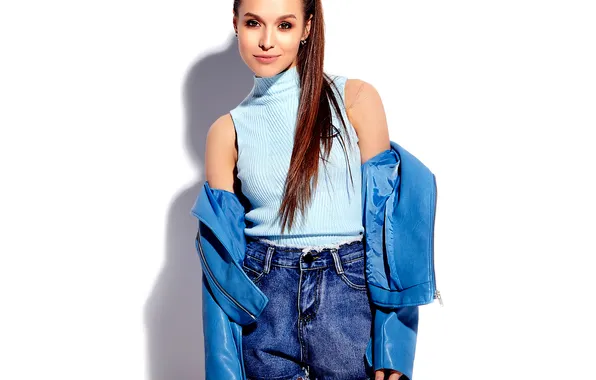 Картинка girl, shorts, ponytail, model, cute, tank top