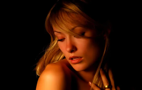 Лицо, темный фон, портрет, актриса, блондинка, Olivia Wilde, Оливия Уайльд
