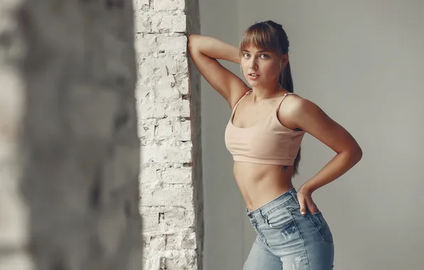 Картинка girl, jeans, cute, posing, tank top