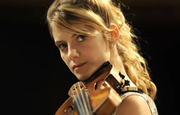 Скрипка, актриса, violin, actress, Мелани Лоран, Melanie Laurent