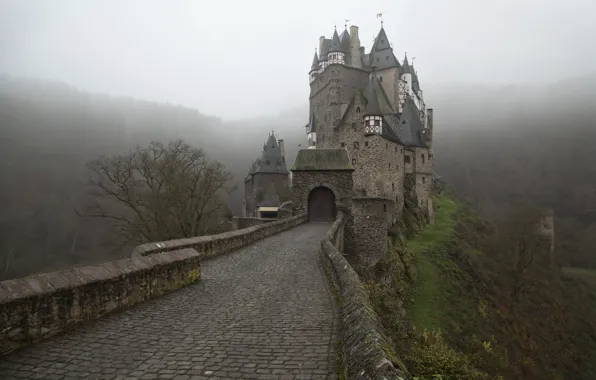 Картинка дорога, Туман, Германия, Замок, Eltz Castle, Замок Эльц
