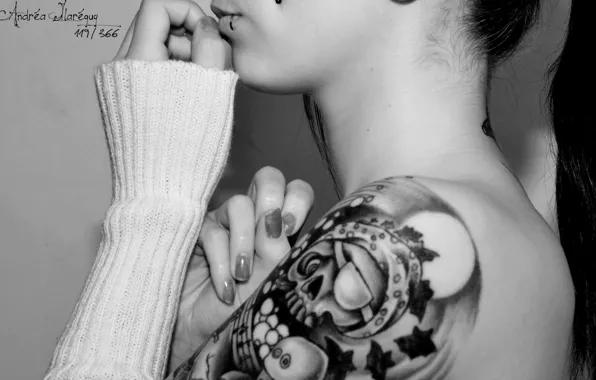 Skull, tattoo, black and white, arm, shoulders