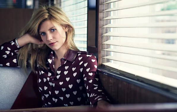 Взгляд, девушка, окно, блузка, Vogue, Claire Danes