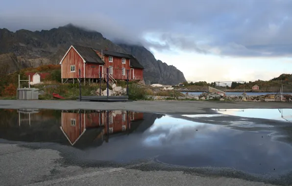 Тучи, дом, Норвегия, после дождя, лужи, Лофотен