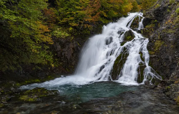 Осень, лес, скалы, берег, листва, водопад, поток, краски осени