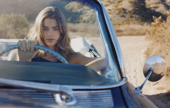 Actress, driving, vintage., denise richards