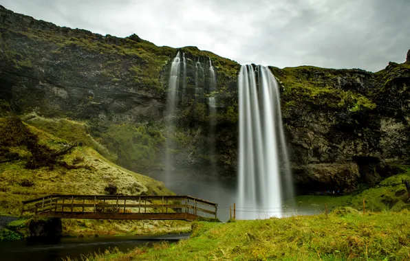 Картинка мост, скала, водопад, Исландия, Seljalandsfoss