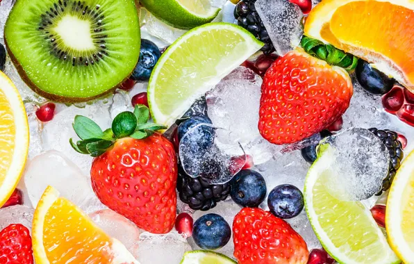 Лед, ягоды, киви, клубника, лайм, фрукты, витамины, грейпфрут