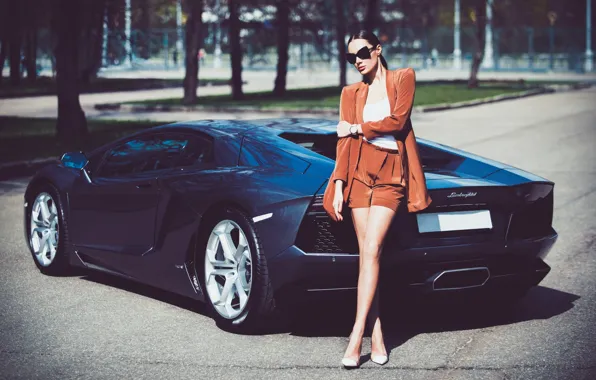 Картинка Lamborghini, Girl, Legs, Model, LP700-4, Aventador, View, Supercar
