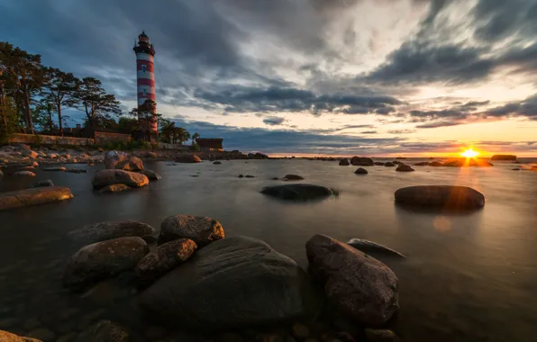 Картинка море, закат, камни, маяк, Россия, Финский залив, Шепелёвский маяк