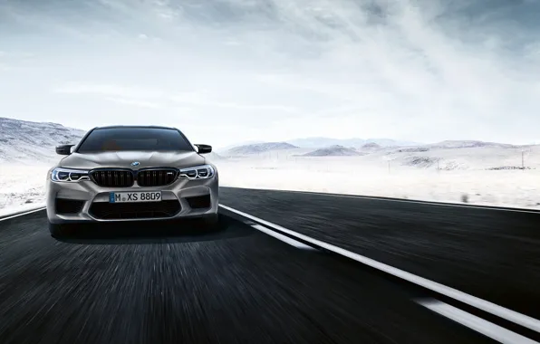 Седан, вид спереди, 2018, BMW M5, Competition