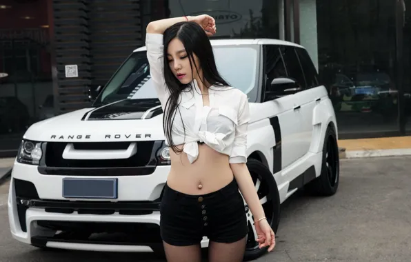 Девушки, Land Rover, азиатка, красивая девушка, белый авто, на фоне машины