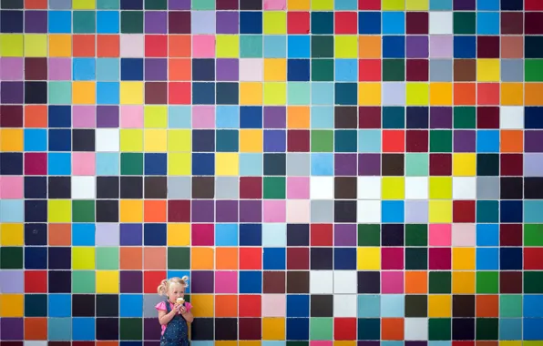 Картинка стена, цвет, девочка
