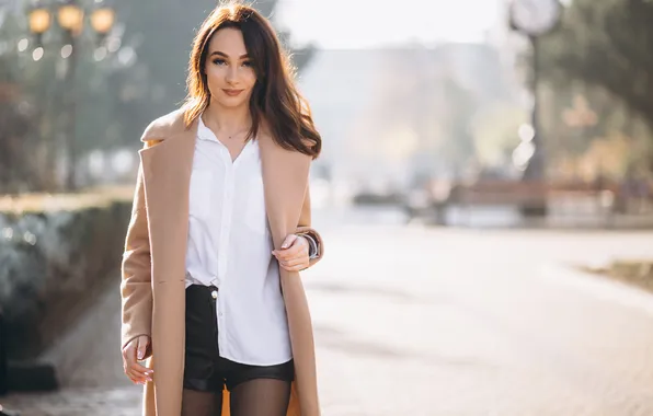 Картинка girl, shorts, model, pretty, coat, cute
