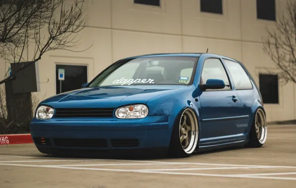 Картинка volkswagen, golf, blue, tuning, coupe, germany, low, stance