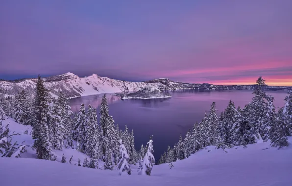 Картинка зима, снег, деревья, закат, горы, озеро, ели, Орегон