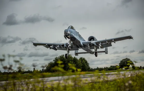 Штурмовик, взлет, A-10, Thunderbolt II