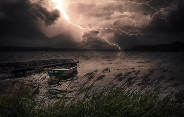 Картинка ночь, шторм, озеро, лодка