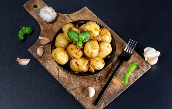 Чеснок, картофель, базилик