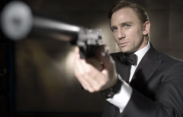 Картинка пистолет, оружие, Джеймс Бонд, 007, Дэниел Крейг