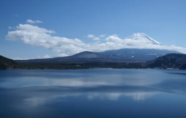 Картинка облака, снег, озеро, япония, гора, вершина, пик, фудзияма