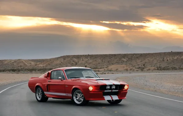 Купе, GT500CR, Muscle car, заднеприводная, переднемоторная, Легендарный, Shelby Mustang, высокотехнологичный вариант Ford Mustang