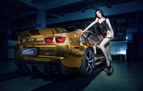 Девушка, чулки, гараж, туфли, каблуки, азиатка, автомобиль, Chevrolet Camaro