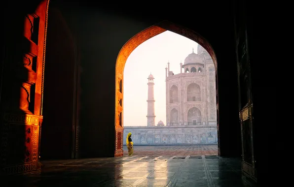 Картинка National Geographic, landscape, woman, view, Taj Mahal, building, door, India