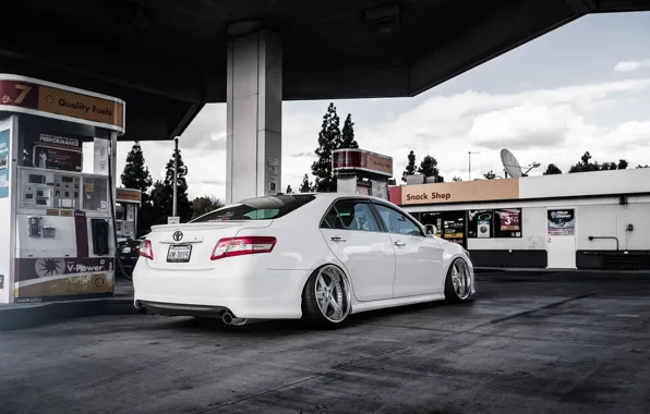 Заправка, white, toyota, тойота, camry, камри, stance