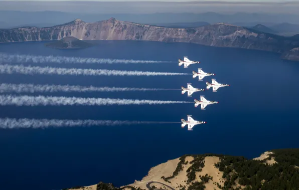 Oregon, Thunderbirds, Crater Lake