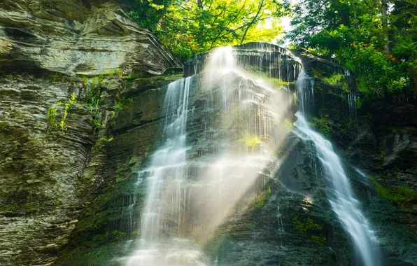 Картинка зелень, лучи, свет, скалы, водопад, поток