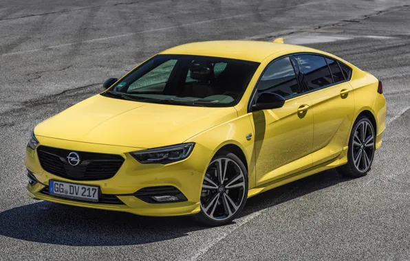 Асфальт, жёлтый, Insignia, Opel, 2018, Insignia Grand Sport