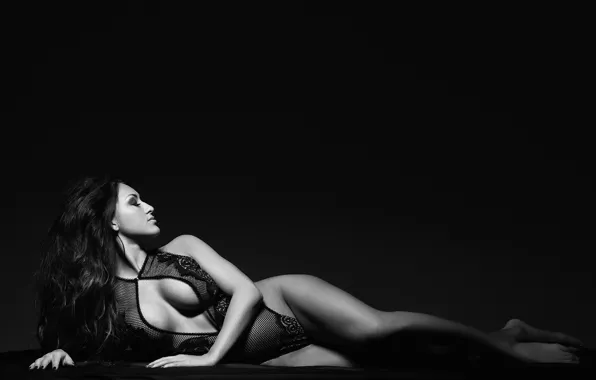 Картинка lingerie, pose, model, brunette, boobs