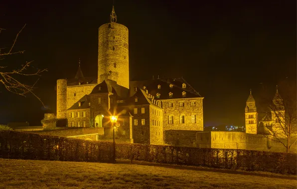 Картинка свет, ночь, замок, Германия, фонарь, Mayen Genovevaburg