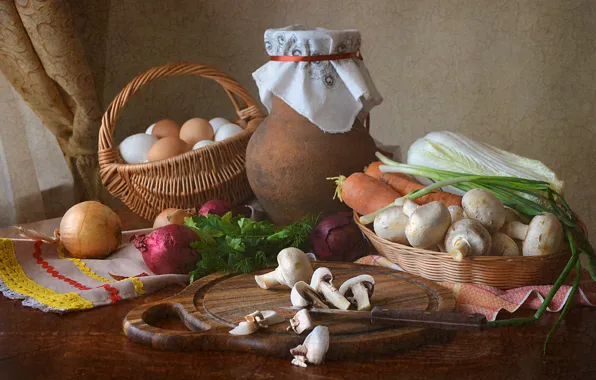 Стол, корзина, грибы, лук, нож, посуда, кувшин, натюрморт