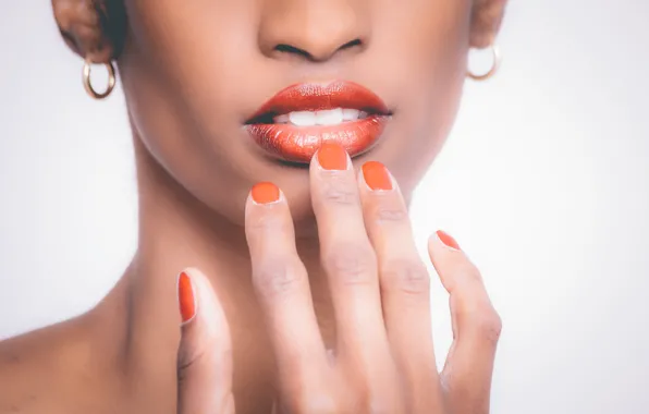 Серьги, белый фон, маникюр, manicure, white background, earrings, яркая помада, часть лица