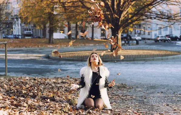 Осень, листья, девушка