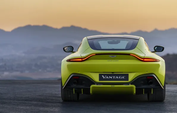 Aston Martin, Vantage, вечер, вид сзади, 2018