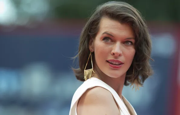 Взгляд, поза, макияж, актриса, Милла Йовович, Milla Jovovich, hair