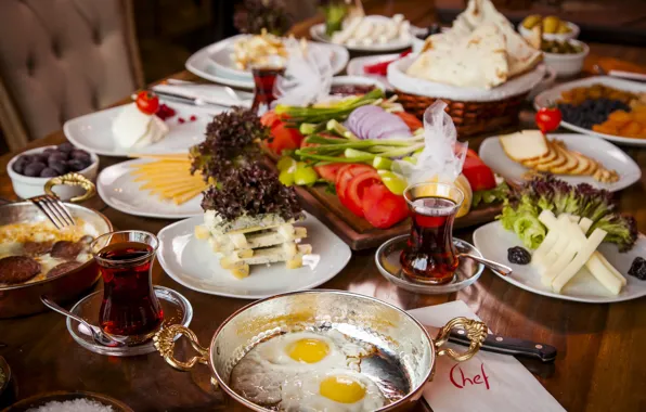 Чай, завтрак, сыр, яичница, салат, ассорти