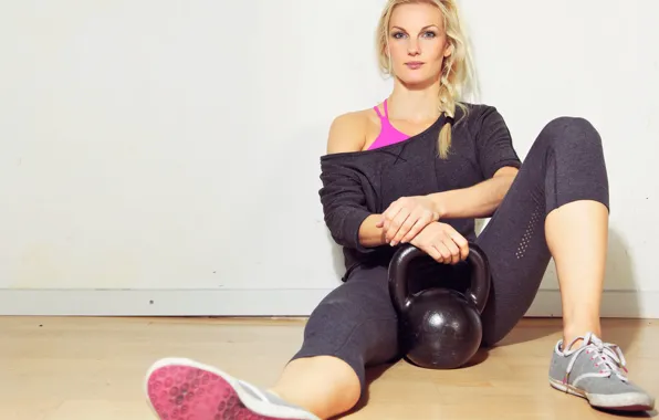 Блондинка, фитнес, гиря, воркаут, workout, fitness, Training, crossfit