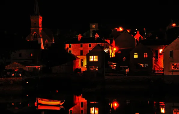 Картинка ночь, озеро, лодка, башня, дома