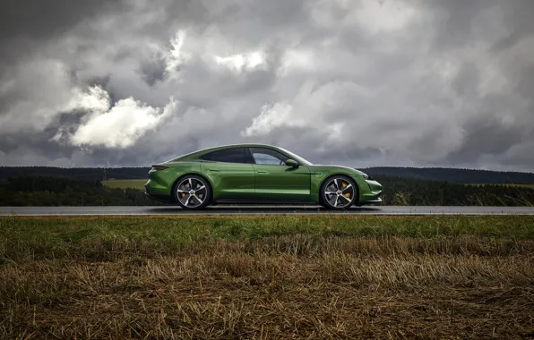 Поле, трава, облака, Porsche, в профиль, Turbo S, 2020, Taycan