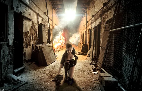 Картинка девушка, оружие, огонь, автомат, переулок, заброшенность