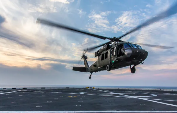 Вертолёт, UH-60, посадка на палубу, Blackhawk