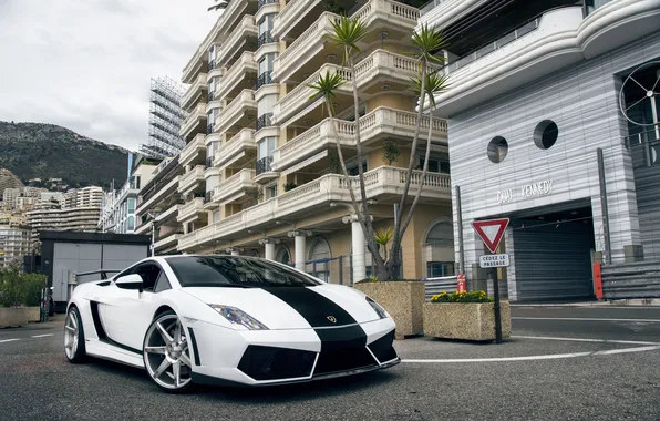 Картинка Lamborghini, white, gallardo, road, sky, hotel
