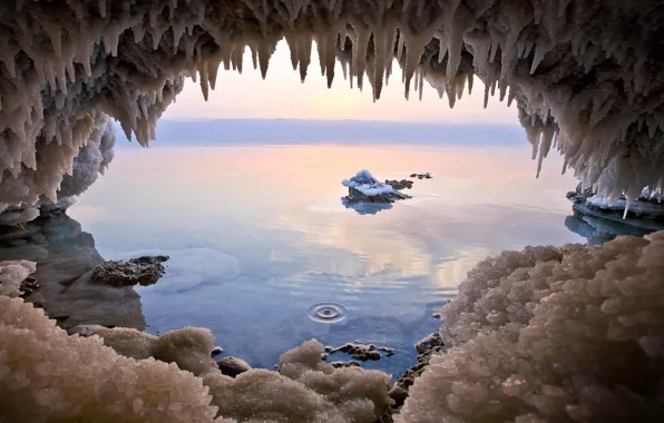 Картинка зима, море, закат, камни, сосульки, пещера, sea, landscape